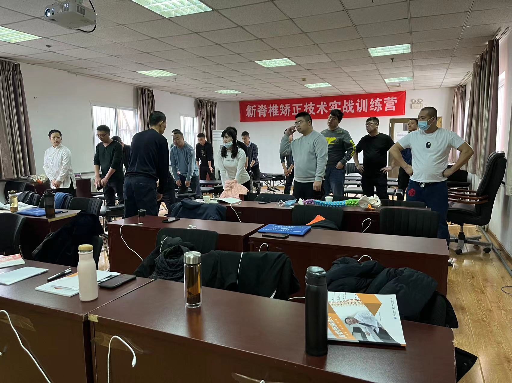 哪里可以学唐治安教授的穴位埋线